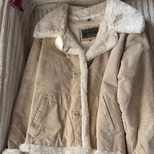 Guess Women's Cream Teddy Jacket vintage Y2K